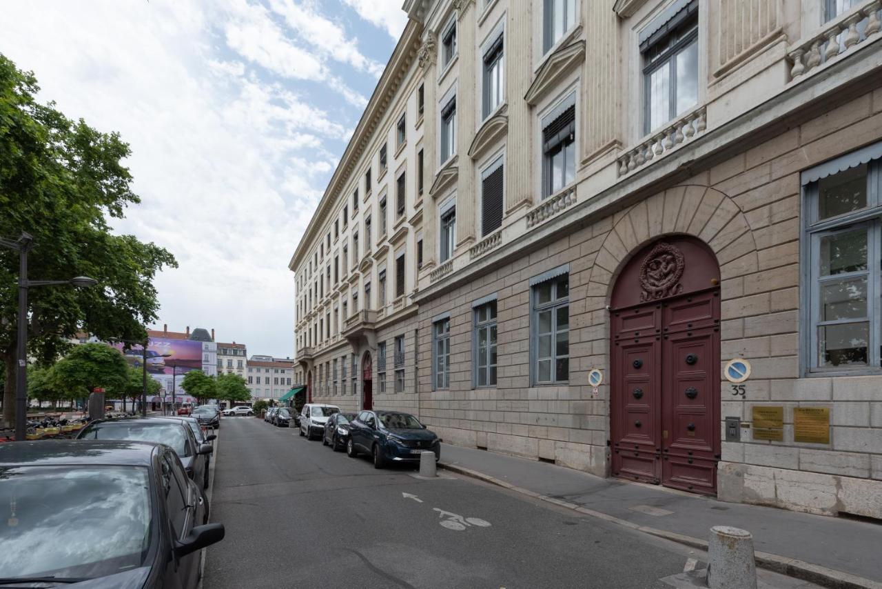 Le Pompadour - Magnifique T2 Place Bellecour 4Eme Etage Sans Ascenseur - 4Th Floor No Elevator ليون المظهر الخارجي الصورة